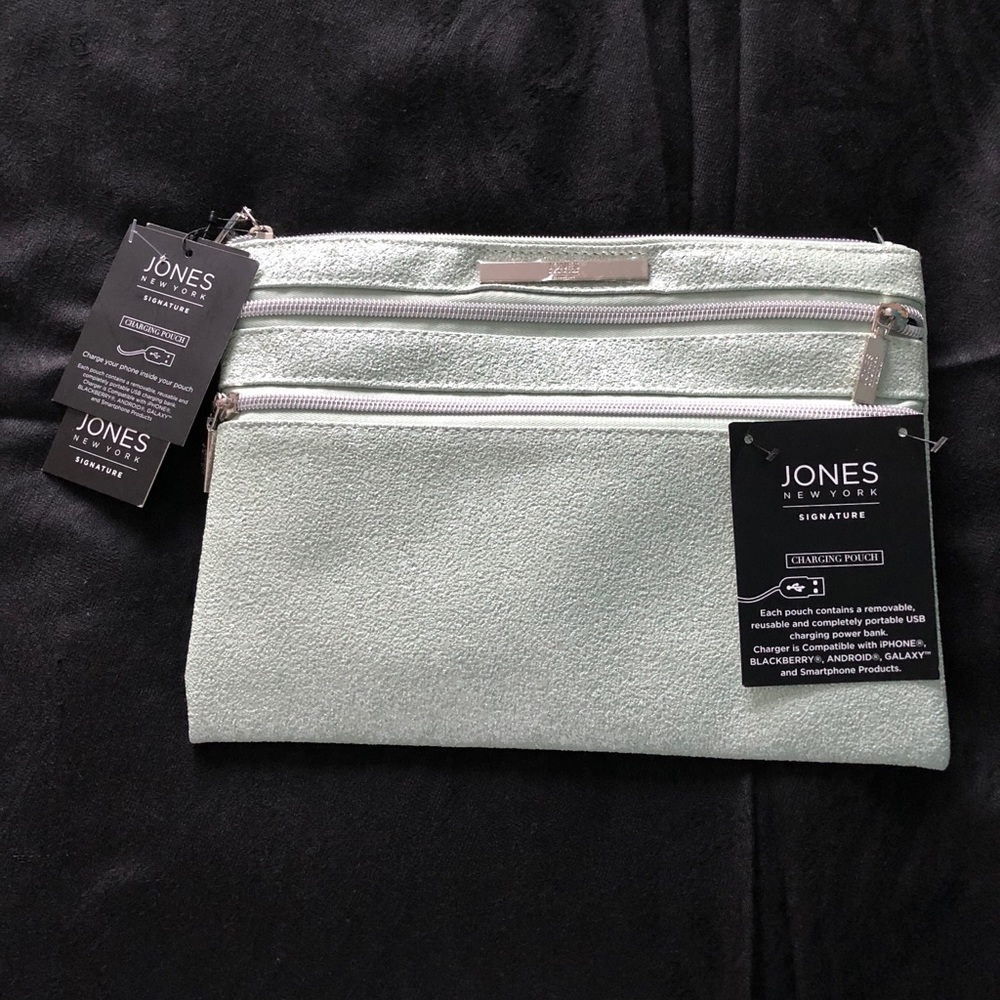 Jones New York Signature Charging Pouch